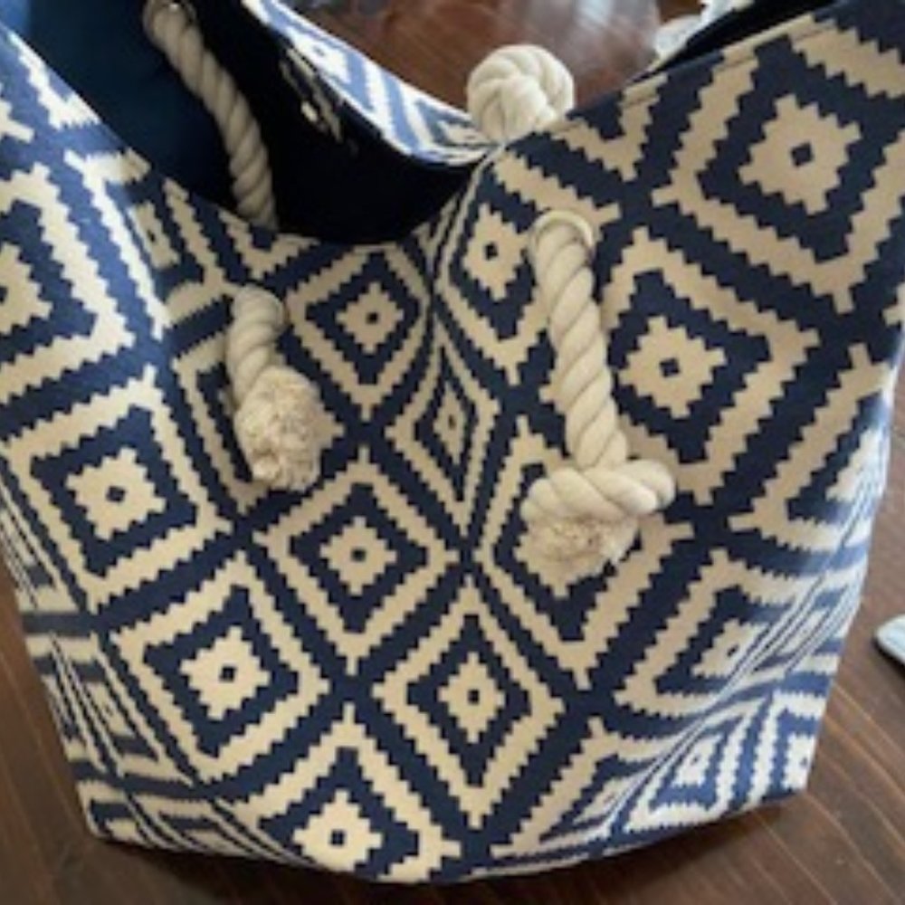 Summer & Rose Beach Tote in navy blue diamond pattern